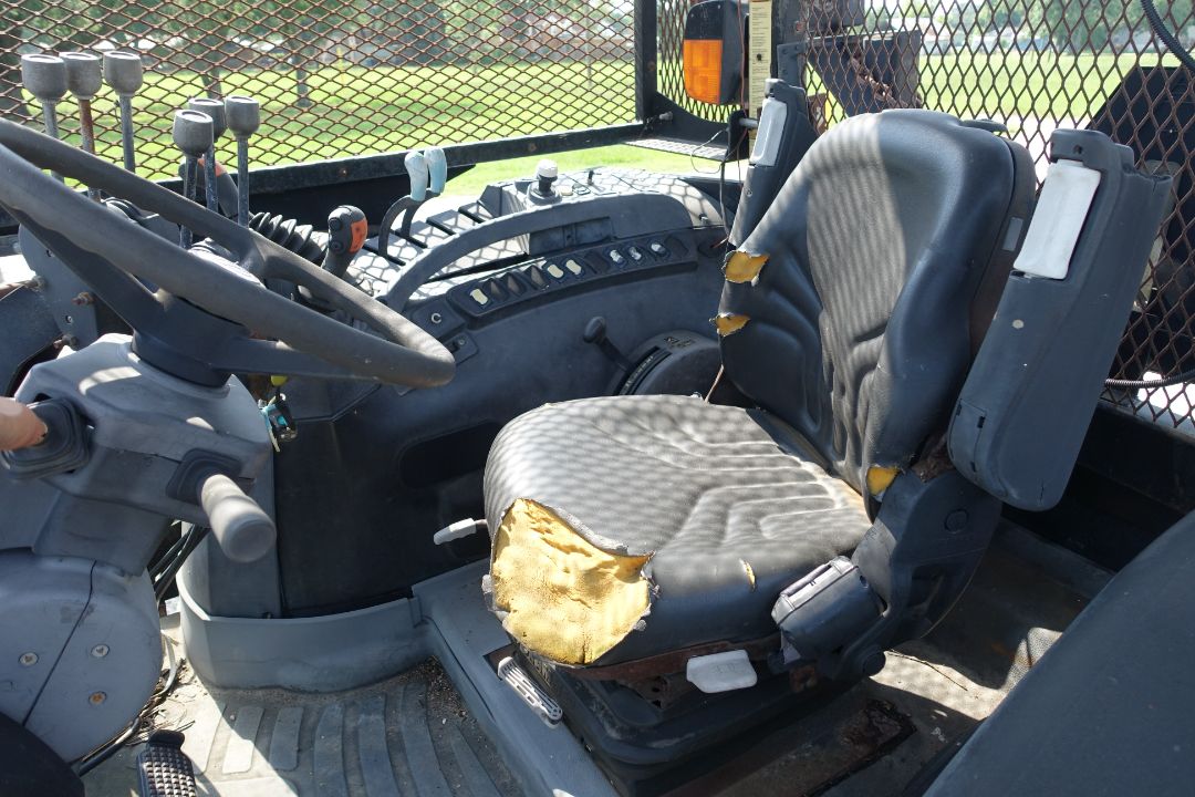 2010 NEW HOLLAND T6030 - Image 18
